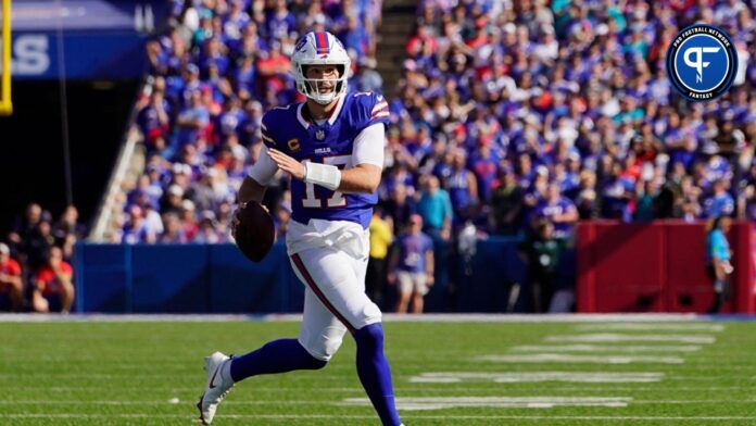 Buffalo Bills QB Josh Allen (17) looks to throw against the Miami Dolphins.