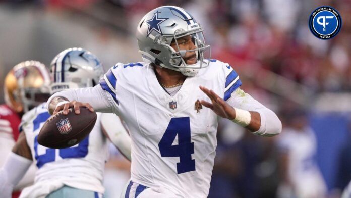 Dak Prescott (4) throws a pass against the San Francisco 49ers during the second quarter at Levi's Stadium.