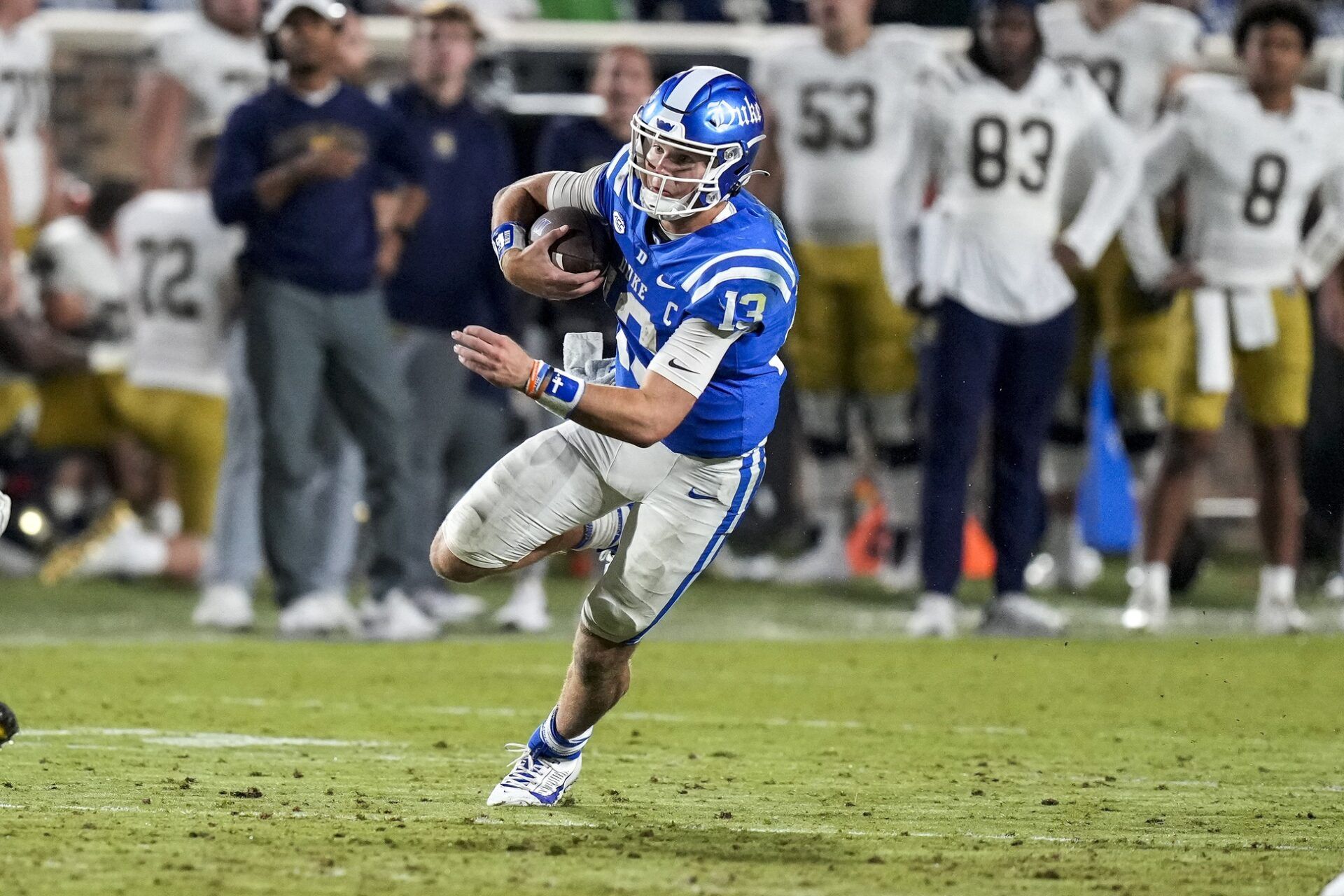 Duke Blue Devils QB Riley Leonard runs against the Notre Dame Fighting Irish.