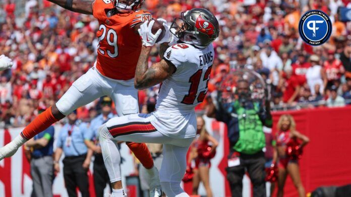 Tampa Bay Buccaneers WR Mike Evans (13) catches a pass against the Chicago Bears.