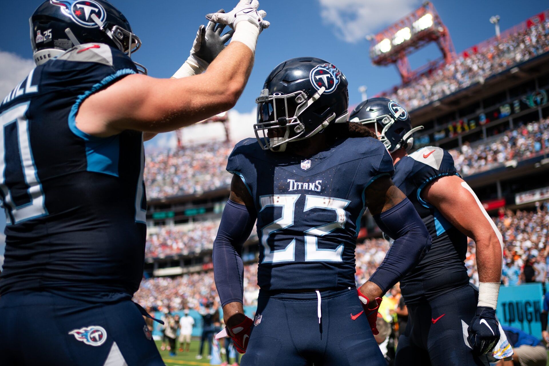 Derrick Henry (22) celebrates his touchdown against the Cincinnati Bengals.