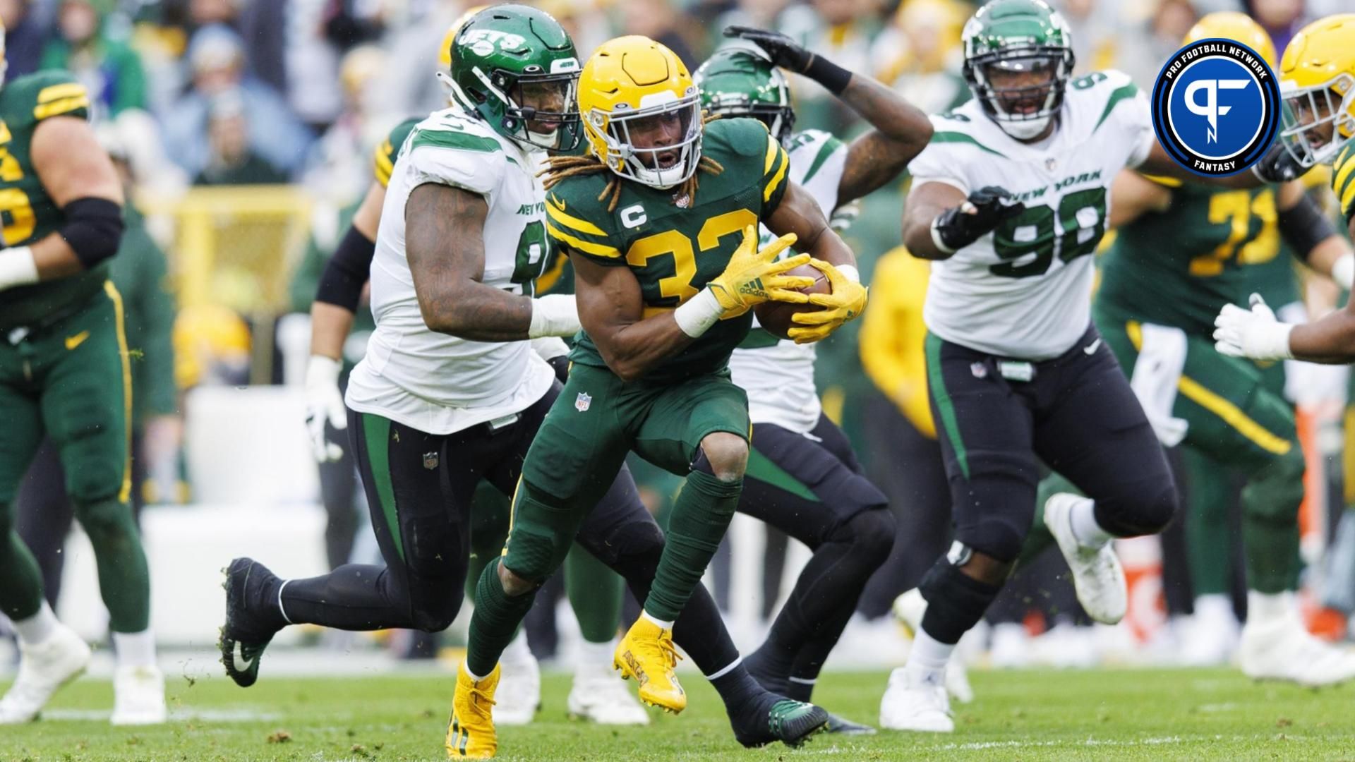 Green Bay Packers running back Aaron Jones (33) during the game against the New York Jets at Lambeau Field.