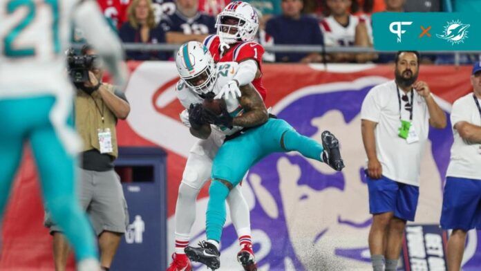 Miami Dolphins CB Xavien Howard makes an interception.