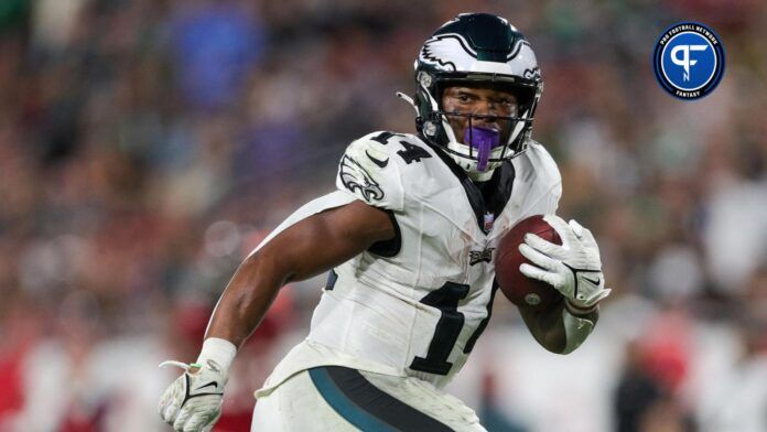 Kenneth Gainwell (14) runs with the ball against the Tampa Bay Buccaneers in the fourth quarter at Raymond James Stadium.