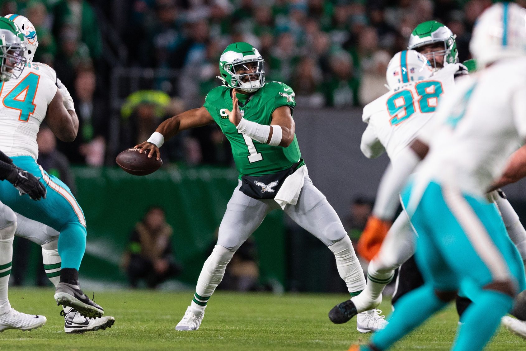 Philadelphia Eagles QB Jalen Hurts (1) throws a pass against the Miami Dolphins.