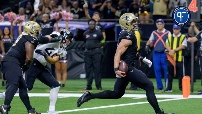 New Orleans Saints QB/TE Taysom Hill (7) scores a touchdown against the Jacksonville Jaguars.