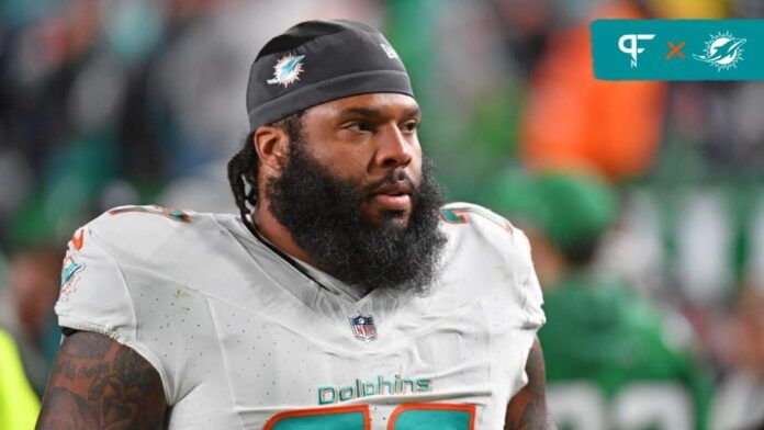 Miami Dolphins offensive tackle Isaiah Wynn (77) against the Philadelphia Eagles at Lincoln Financial Field.