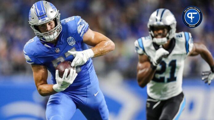 Detroit Lions TE Sam LaPorta (87) runs after the catch against the Carolina Panthers.