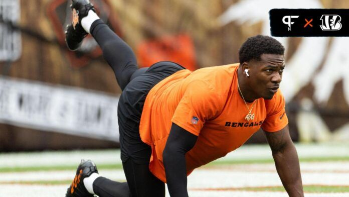 Cincinnati Bengals linebacker Akeem Davis-Gaither (59) stretches before the game against the Cleveland Browns at Cleveland Browns Stadium.