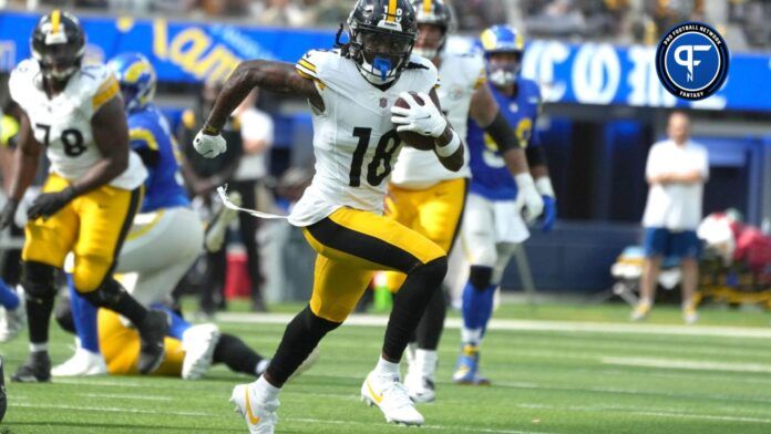 Pittsburgh Steelers WR Diontae Johnson (18) runs after the catch against the Los Angeles Rams.