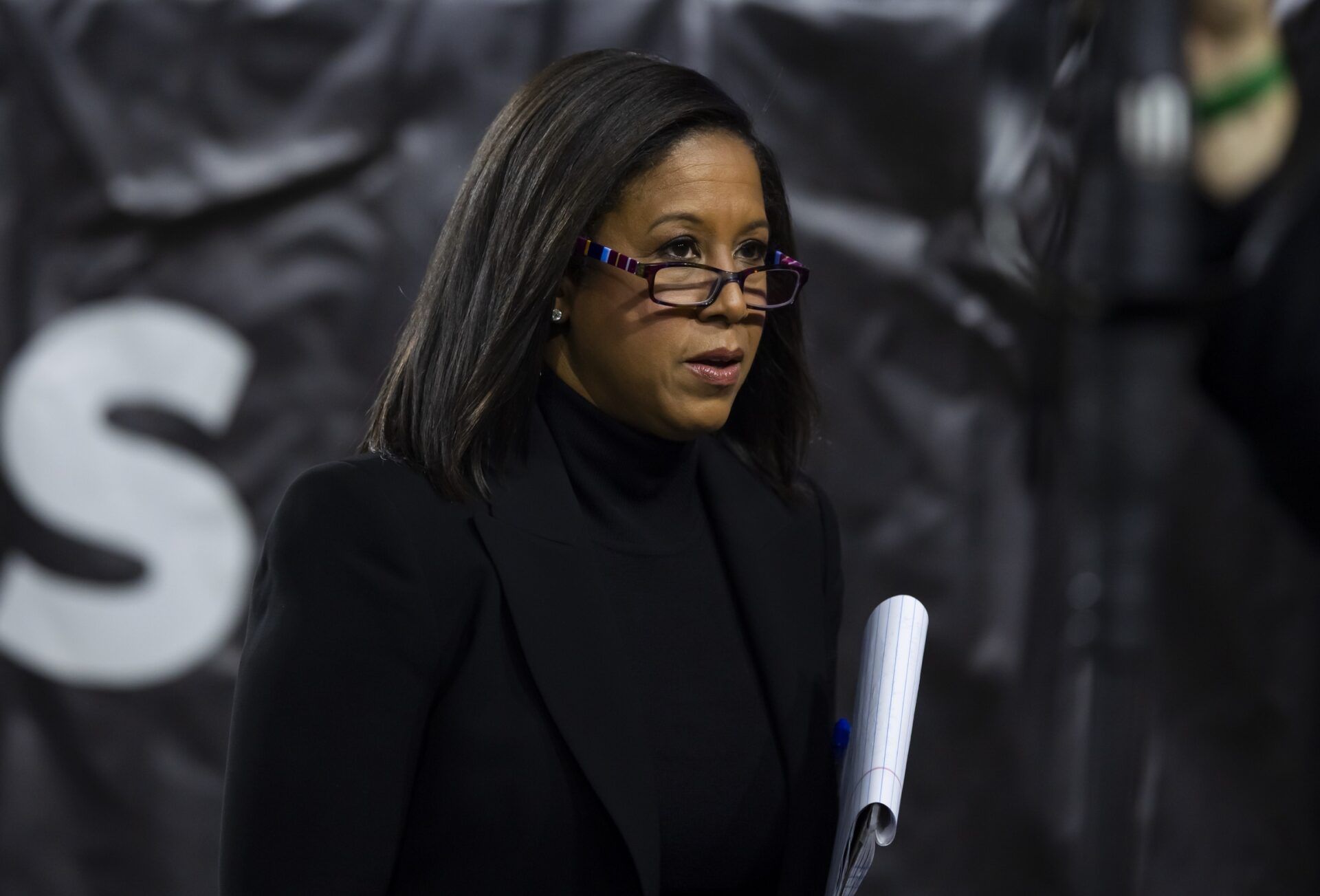 ESPN sideline reporter Lisa Salters during the Arizona Cardinals game against the New England Patriots at State Farm Stadium.