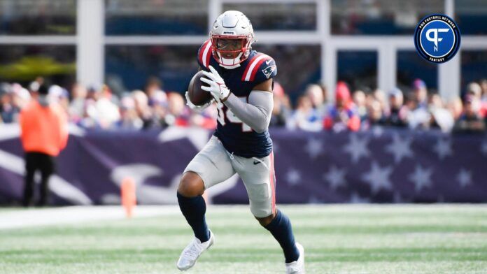 New England Patriots wide receiver Kendrick Bourne (84) runs with the ball during the first half against the Buffalo Bills at Gillette Stadium.