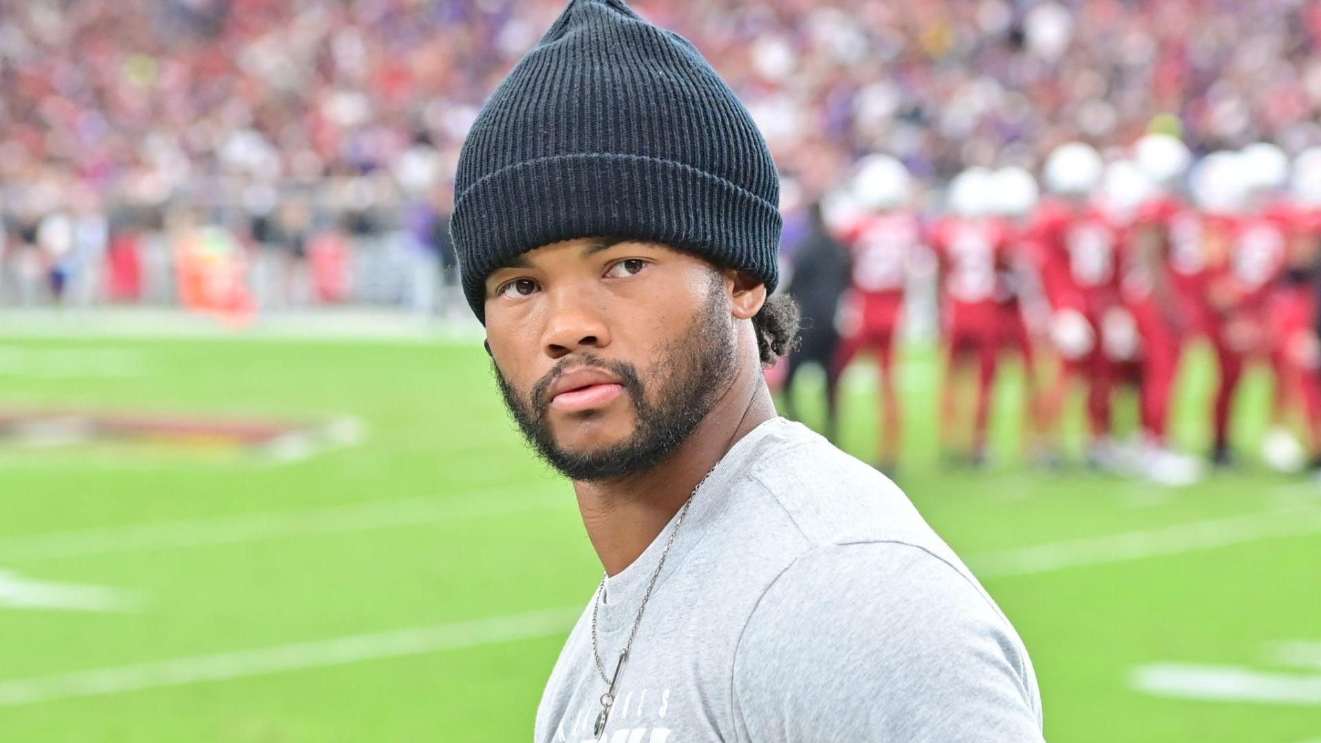 Arizona Cardinals quarterback Kyler Murray (1) looks on in the first half against the Baltimore Ravens at State Farm Stadium.