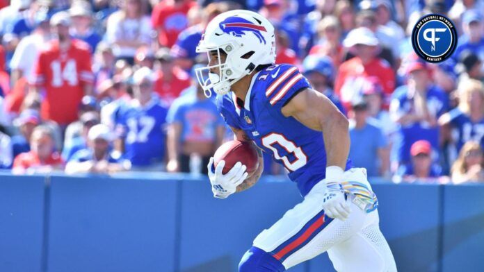 Buffalo Bills wide receiver Khalil Shakir (10) returns a kickoff in the second quarter against the Miami Dolphins at Highmark Stadium.