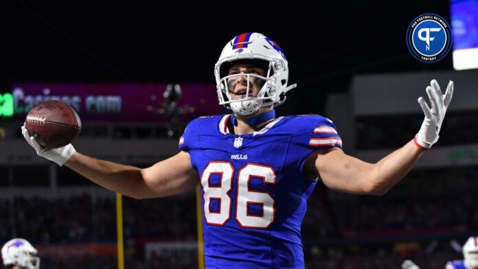 Buffalo Bills tight end Dalton Kincaid (86) celebrates scoring a touchdown against the Tampa Bay Buccaneers in the second quarter at Highmark Stadium.