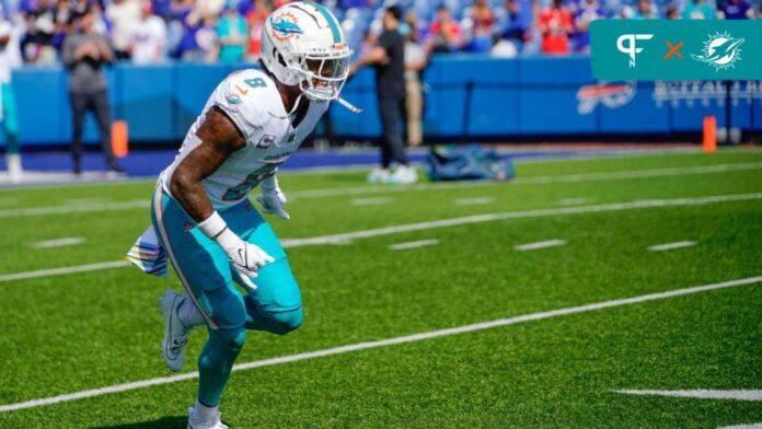 Miami Dolphins safety Jevon Holland (8) warms up before a game against the Buffalo Bills.