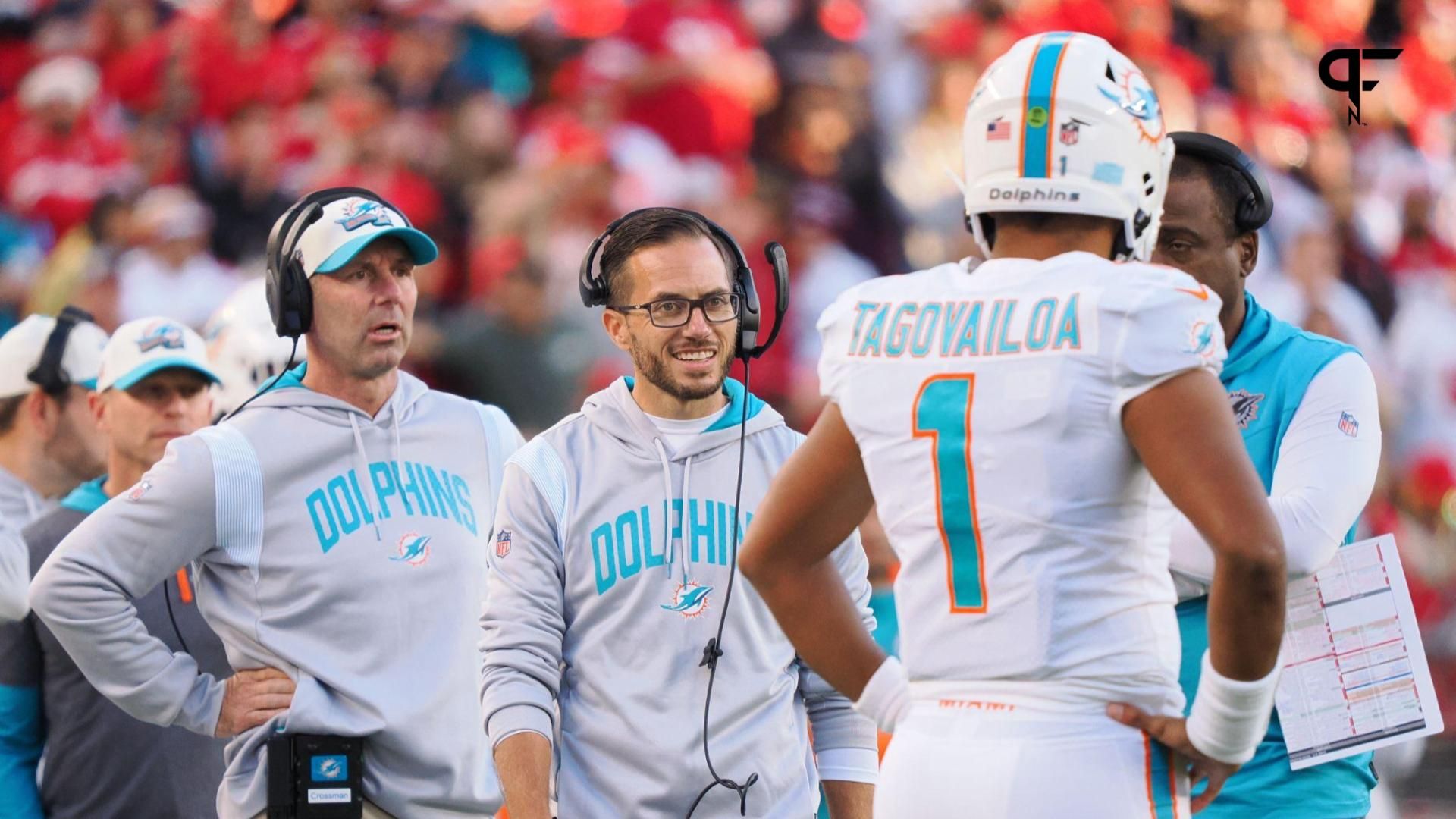 Miami Dolphins head coach Mike McDaniel speaks with quarterback Tua Tagovailoa (1) during the fourth quarter against the San Francisco 49ers at Levi's Stadium.