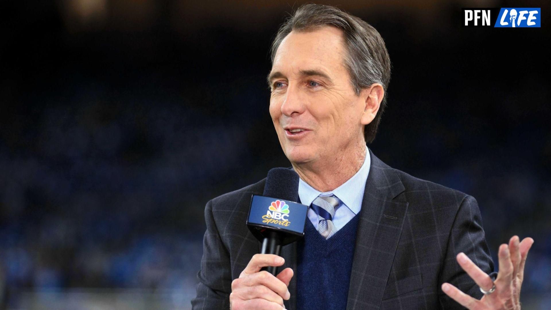 Cris Collinsworth before the game between the Detroit Lions and the Green Bay Packers at Ford Field.