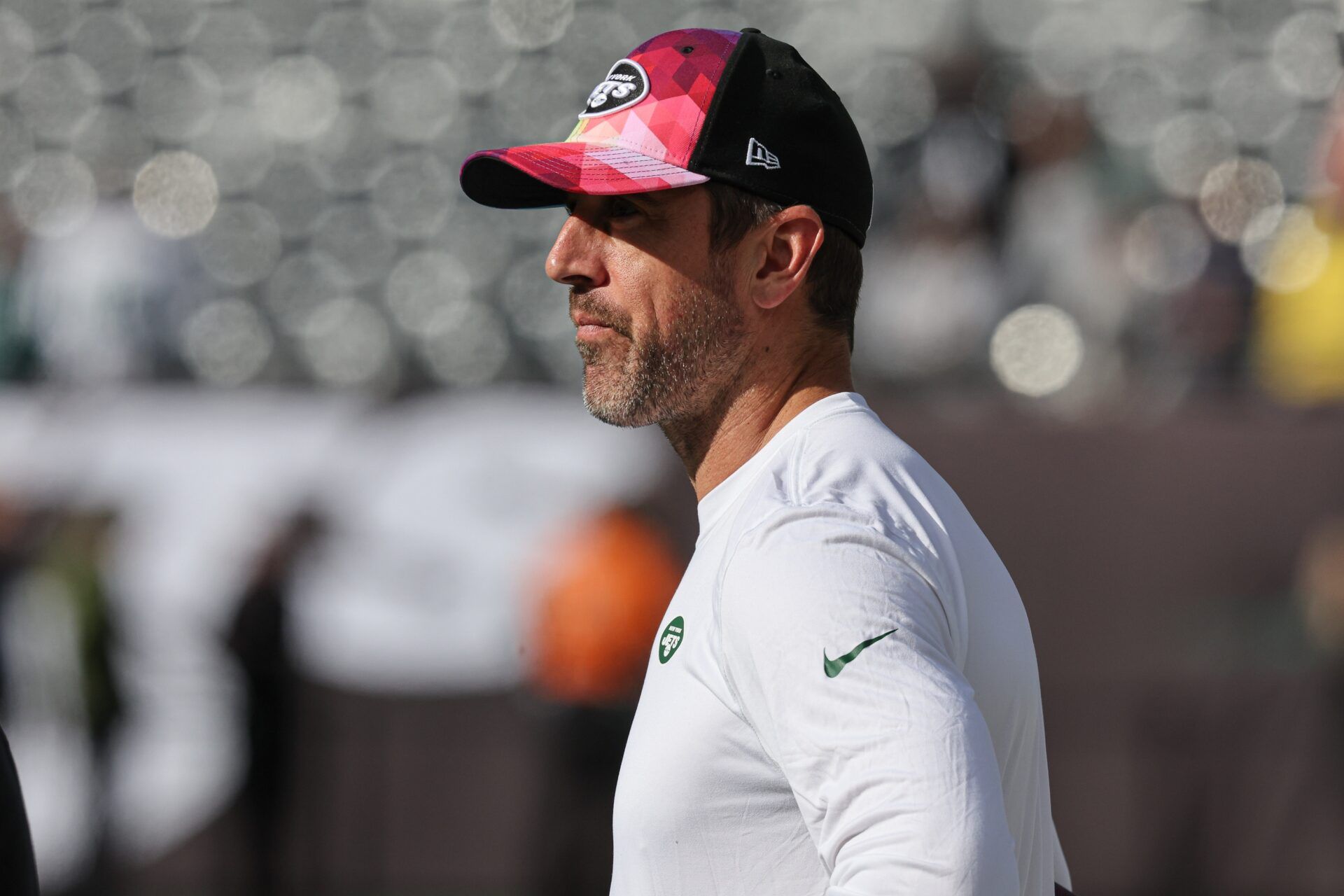 New York Jets quarterback Aaron Rodgers (8) on the field before the game against the Philadelphia Eagles at MetLife Stadium.