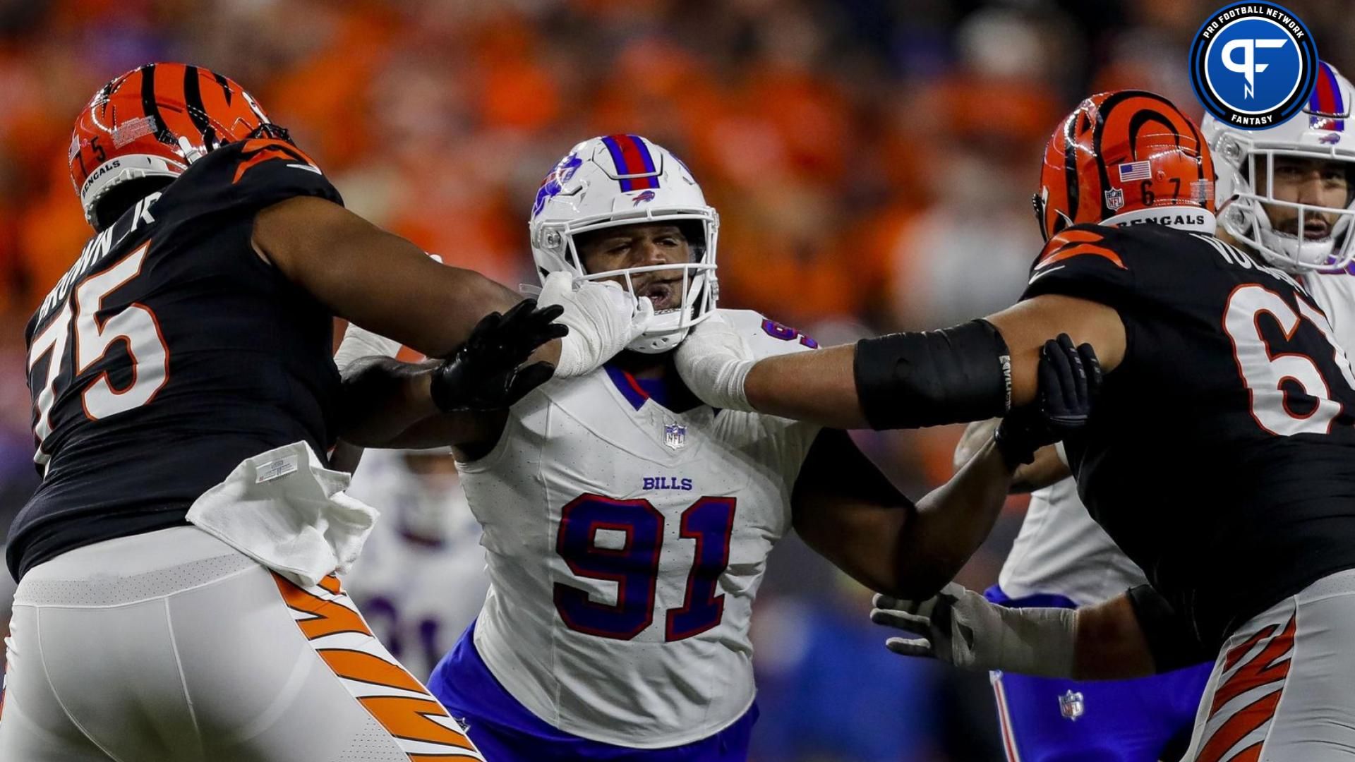 Buffalo Bills defensive tackle Ed Oliver (91) works against Cincinnati Bengals offensive tackle Orlando Brown Jr. (75) and guard Cordell Volson (67).