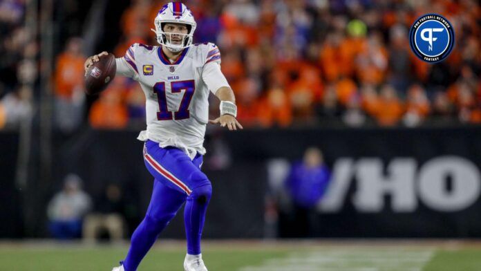 Buffalo Bills quarterback Josh Allen (17) runs with the ball against the Cincinnati Bengals in the second half at Paycor Stadium.