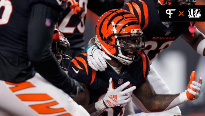 Cincinnati Bengals safety Nick Scott (33) celebrates a fumble recovery.