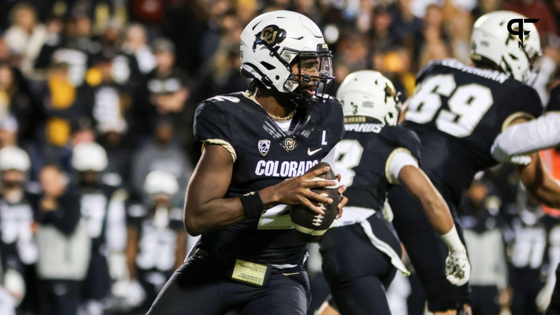 Shedeur Sanders (2) drops back for a pass against the Oregon State Beavers at Folsom Field.