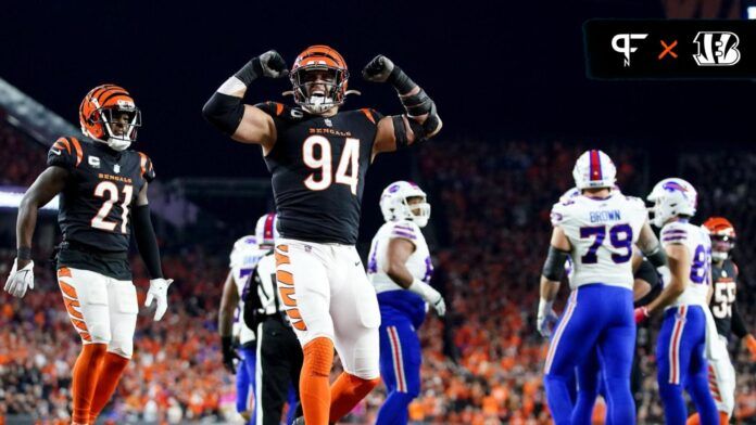 Sam Hubbard (94) reacts after completing a sack in the second quarter.