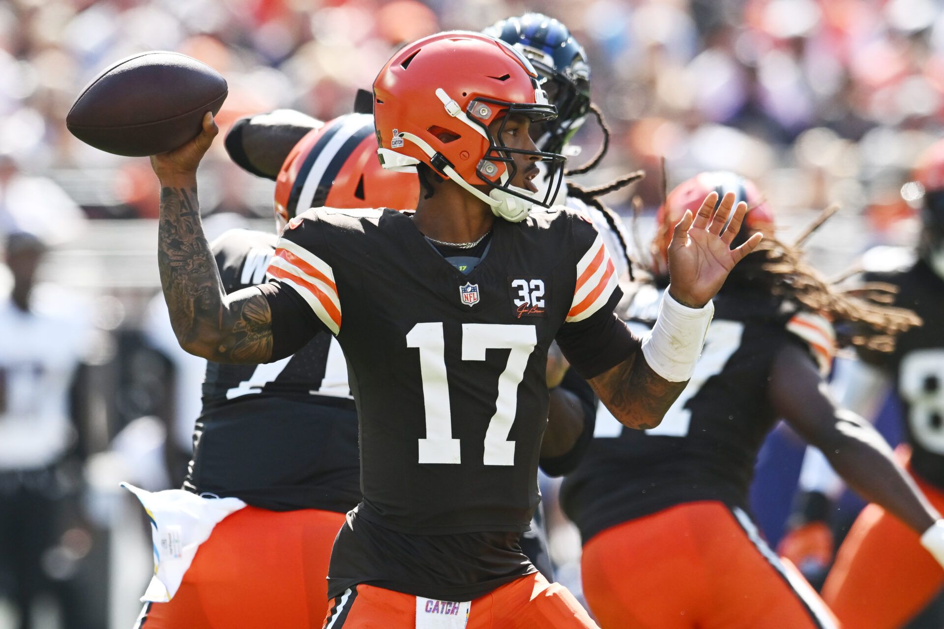 Cleveland Browns quarterback Dorian Thompson-Robinson (17) throws a pass during the first half against the Baltimore Ravens at Cleveland Browns Stadium.