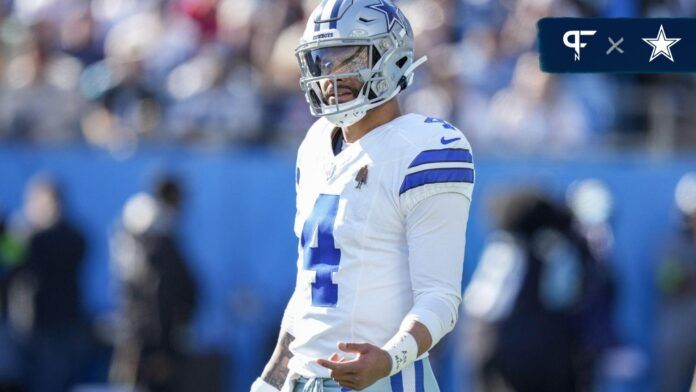 Dak Prescott (4) waits for a tight end during the first quarter against the Carolina Panthers at Bank of America Stadium.