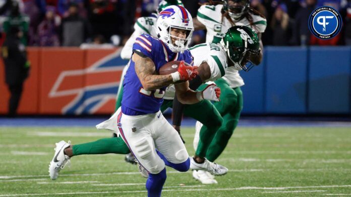 Khalil Shakir (10) breaks a tackle by New York Jets cornerback Sauce Gardner (1) and runs 81 yards for a touchdown.