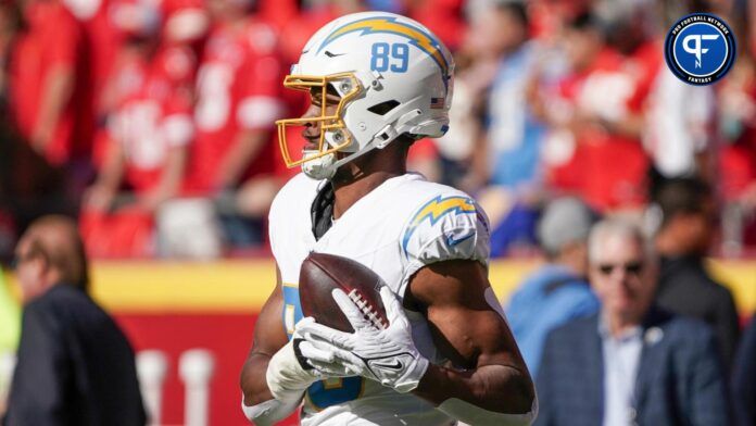 Donald Parham Jr. (89) warms up against the Kansas City Chiefs prior to a game at GEHA Field at Arrowhead Stadium.