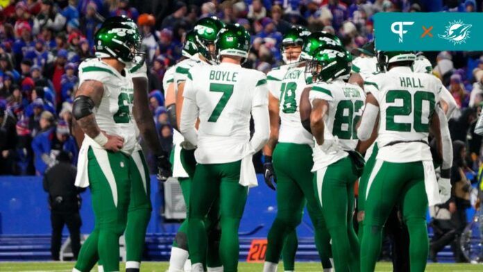 New York Jets quarterback Tim Boyle (7) in the huddle calling the play against the Buffalo Bills during the second half at Highmark Stadium.