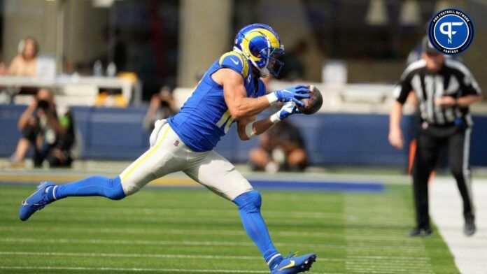 Los Angeles Rams wide receiver Cooper Kupp (10) catches the ball against the Pittsburgh Steelers in the first half at SoFi Stadium.