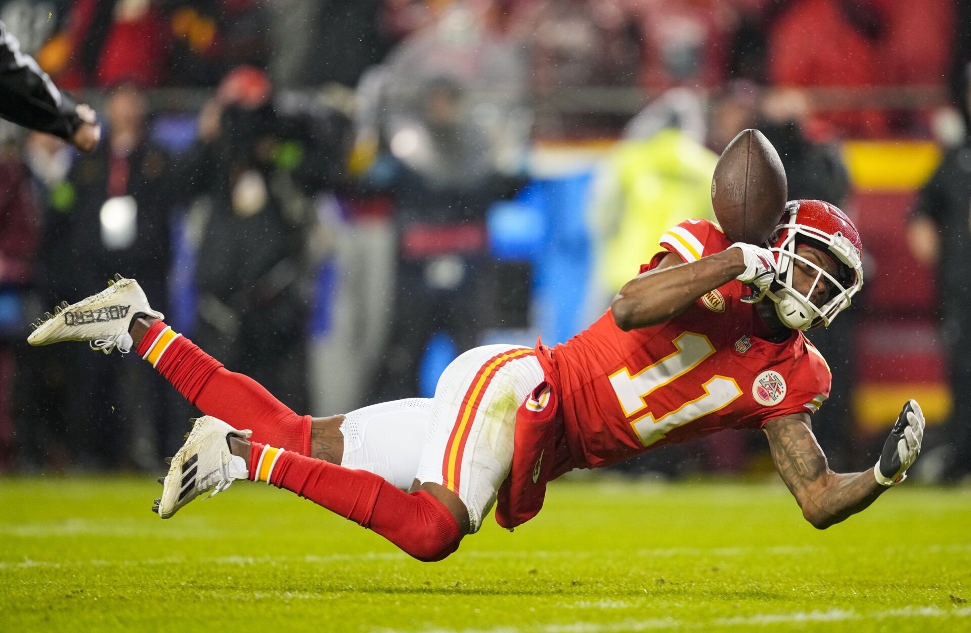 Kansas City Chiefs wide receiver Marquez Valdes-Scantling (11) is unable to make the catch during the second half against the Philadelphia Eagles at GEHA Field at Arrowhead Stadium.