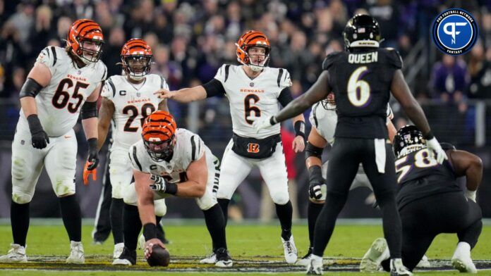 Cincinnati Bengals quarterback Jake Browning (6) calls out on the line in the second quarter of the NFL Week 11 game between the Baltimore Ravens and the Cincinnati Bengals at M&T Bank Stadium.