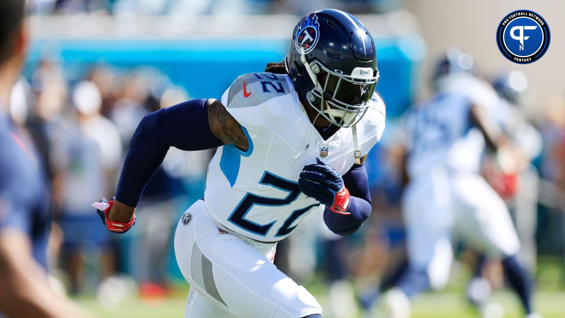 Tennessee Titans running back Derrick Henry (22) warms up before an NFL football matchup.