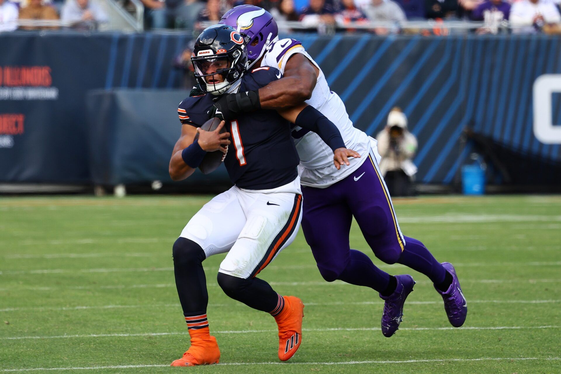 Vikings Linked to Trade to $40 Million QB, Former Bears Starter