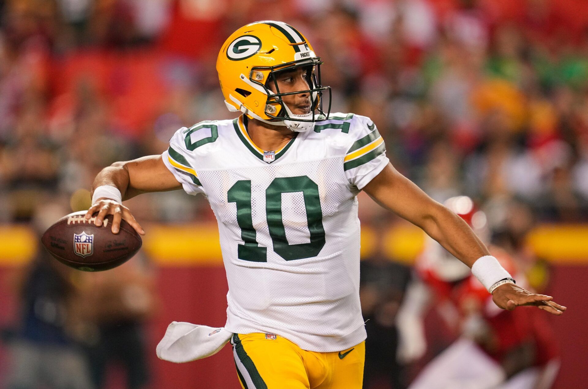 Green Bay Packers quarterback Jordan Love (10) against the Kansas City Chiefs during the second half at GEHA Field at Arrowhead Stadium.