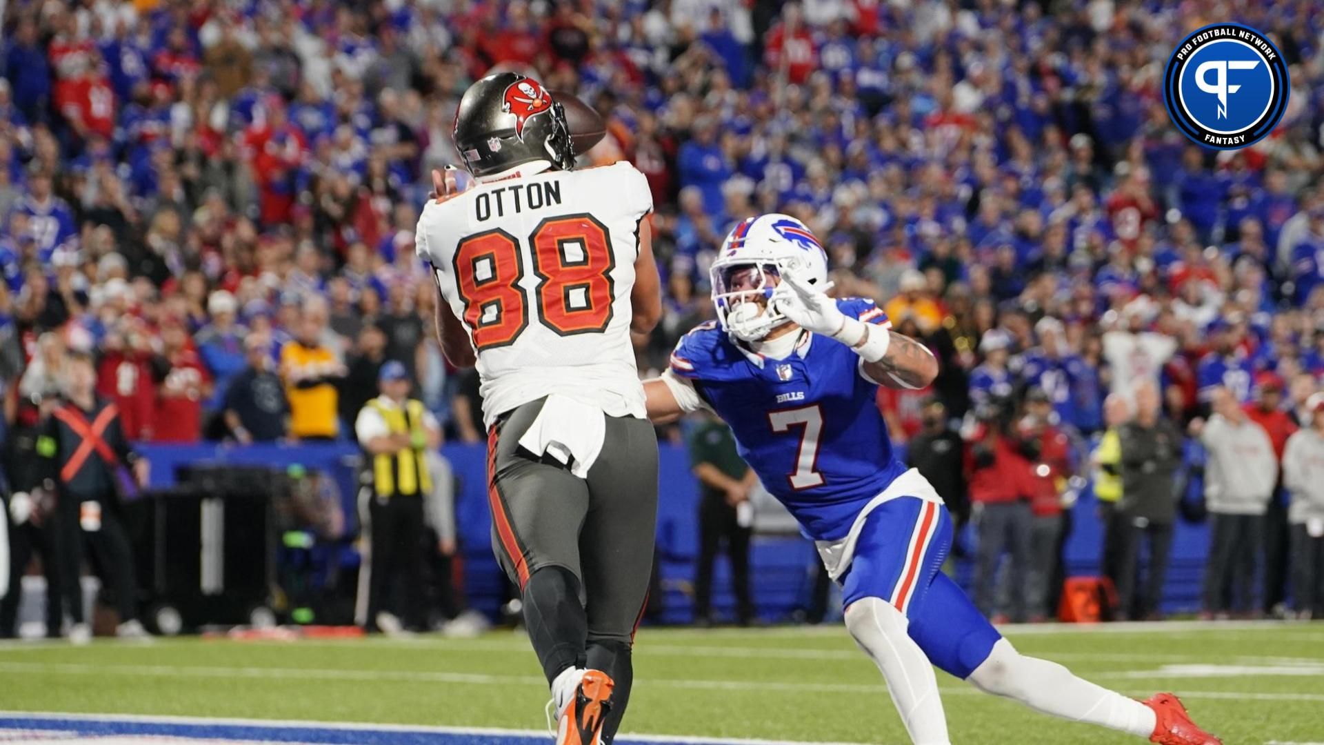 Tampa Bay Buccaneers tight end Cade Otton (88) makes a catch for a two point conversion against Buffalo Bills cornerback Taron Johnson (7) during the second half at Highmark Stadium.