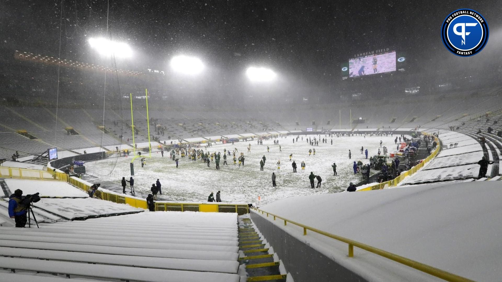 A general view of Lambeau Field full of snow during a game between the Green Bay Packers and the Tennessee Titans.