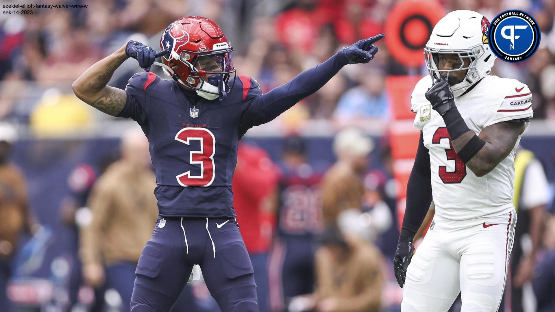 Houston Texans WR Tank Dell (3) signals a first down against the Arizona Cardinals.