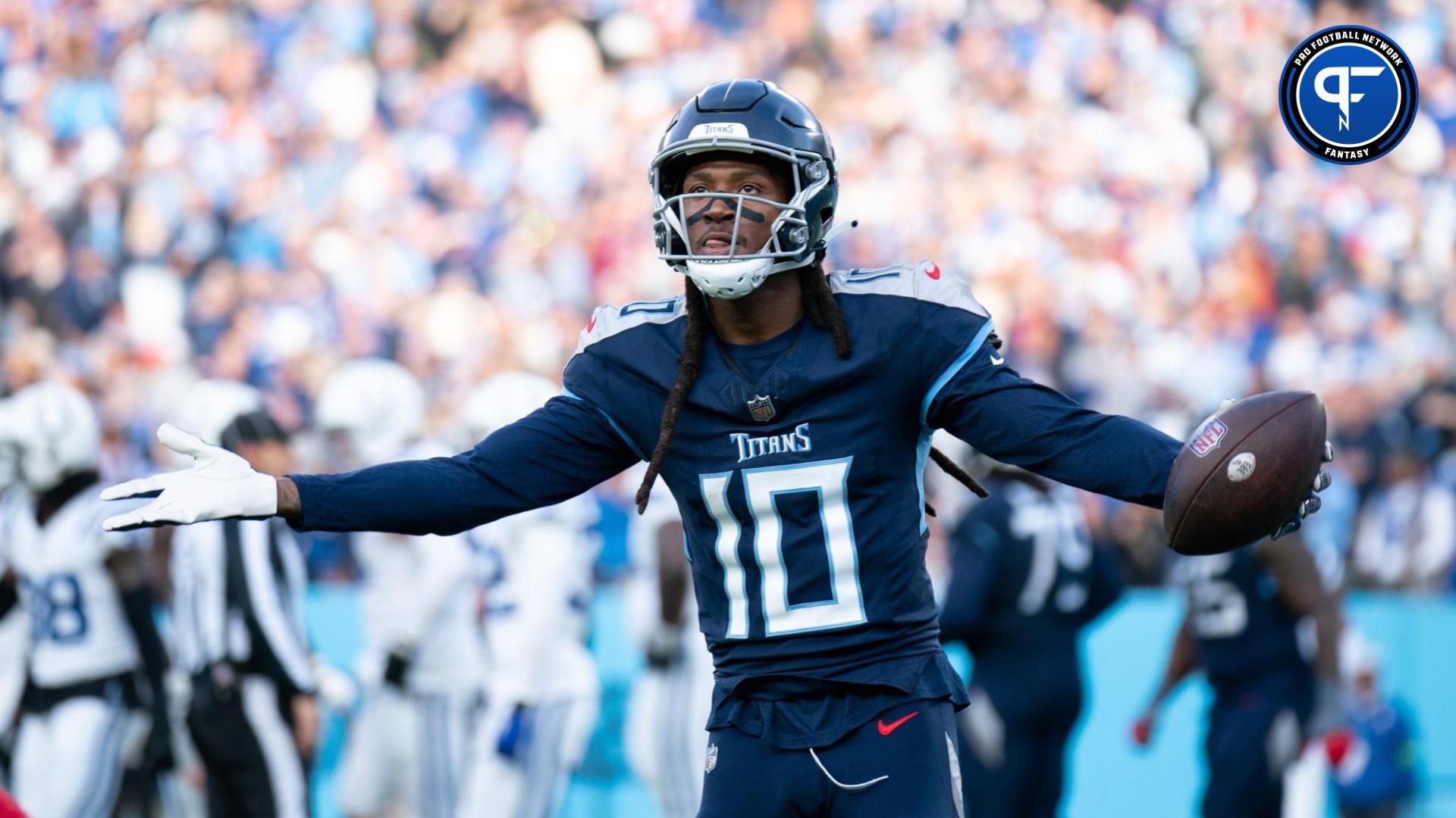 DeAndre Hopkins (10) celebrates a touchdown against the Indianapolis Colts in the fourth quarter during their game at Nissan Stadium.