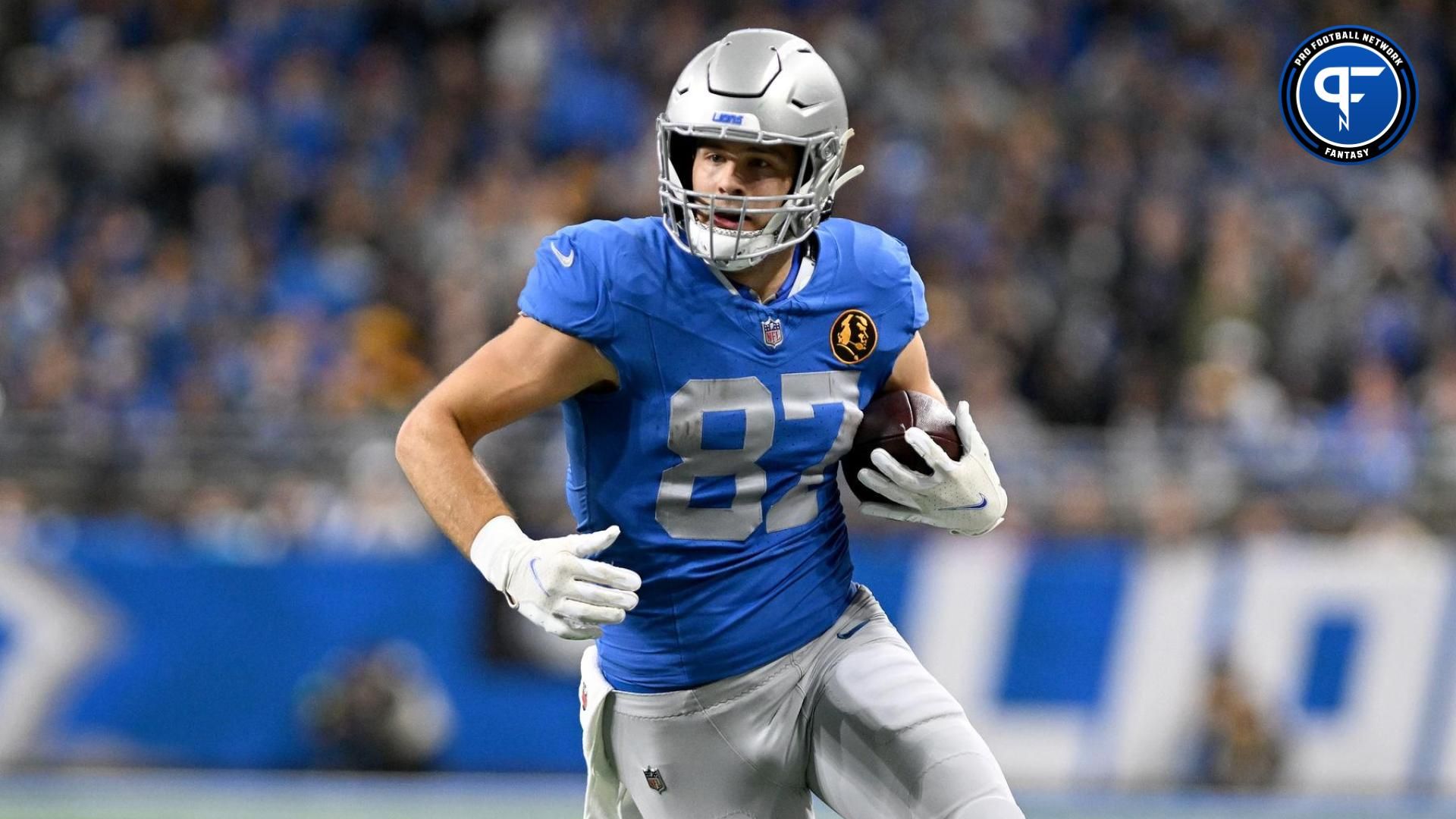 Detroit Lions tight end Sam LaPorta (87) catches a touchdown pass from quarterback Jared Goff (16) (not pictured) in the first quarter at Ford Field.