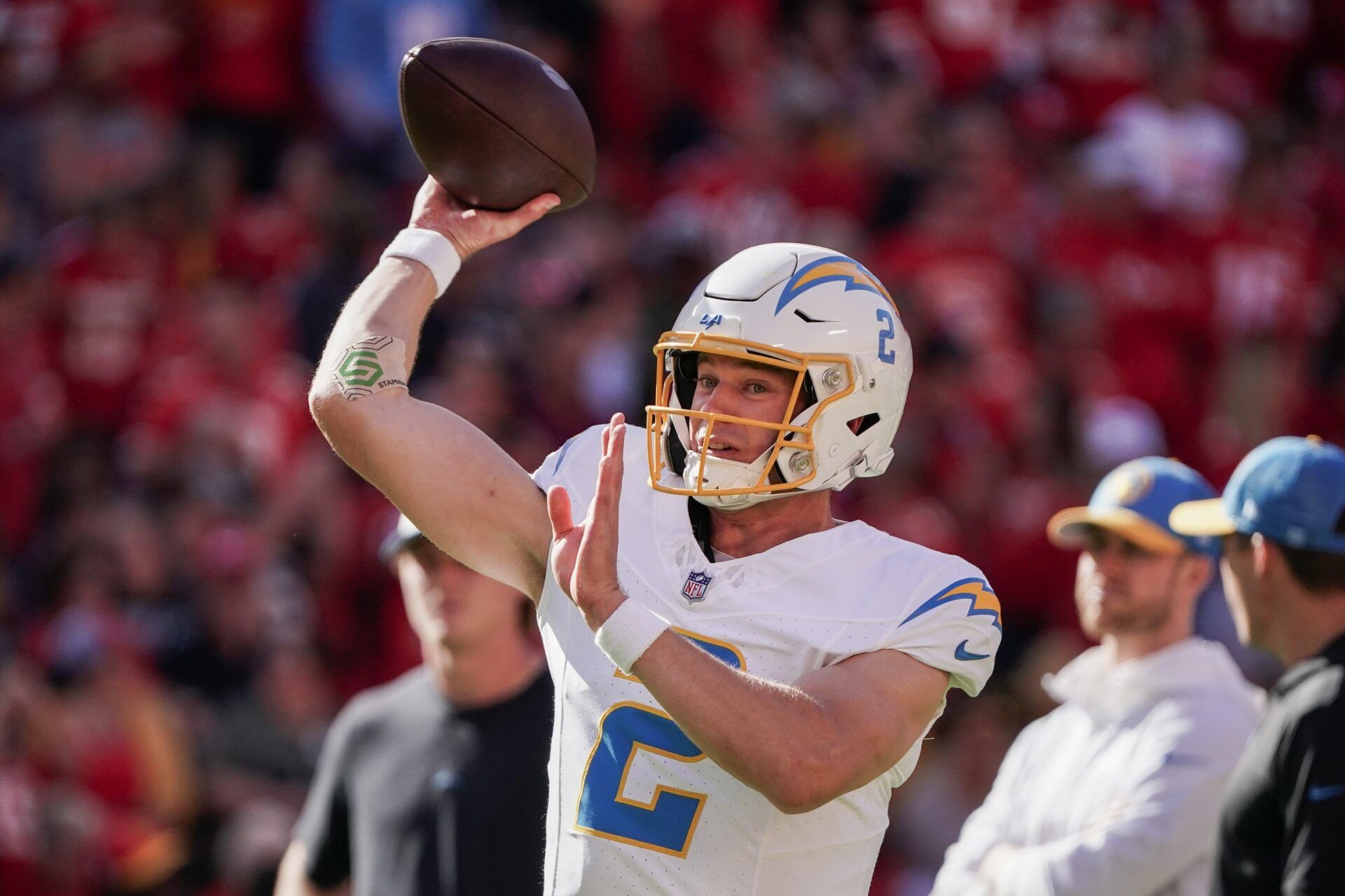 Los Angeles Chargers QB Easton Stick (2) warms up prior to a game against the Kansas City Chiefs.