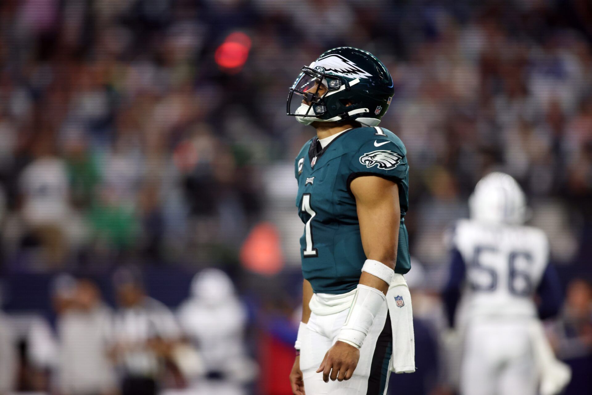 Philadelphia Eagles QB Jalen Hurts (1) looks on during the team's matchup against the Dallas Cowboys.