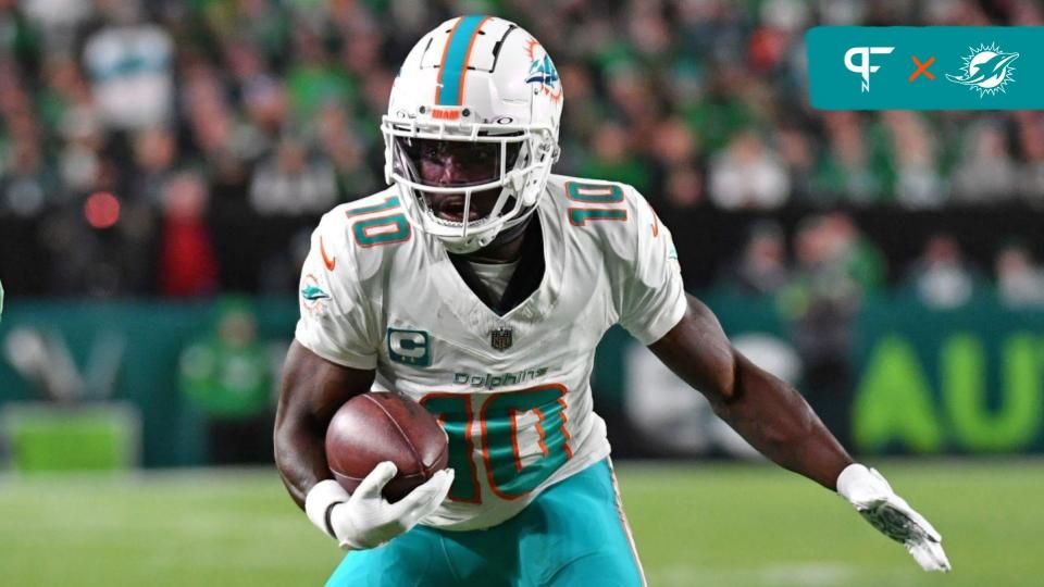 Miami Dolphins wide receiver Tyreek Hill (10) is stopped by Philadelphia Eagles cornerback Josiah Scott (34) first quarter at Lincoln Financial Field.