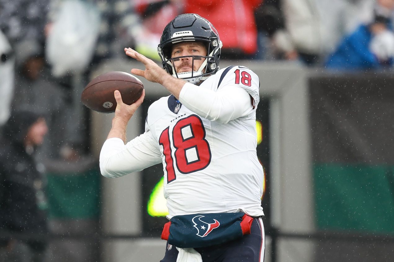 Houston Texans quarterback Case Keenum (18) warms up before the game against the New York Jets at MetLife Stadium.