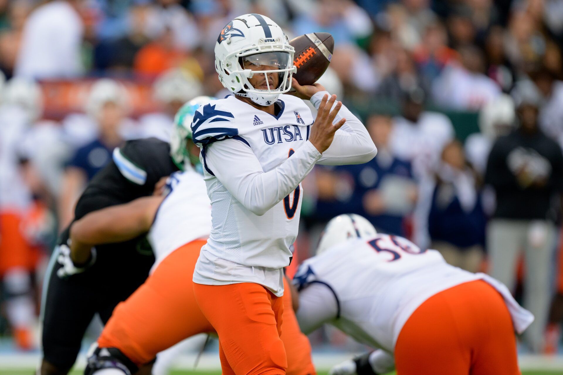 UTSA Roadrunners quarterback Frank Harris (0) throws a pass during the first half against the Tulane Green Wave at Yulman Stadium.