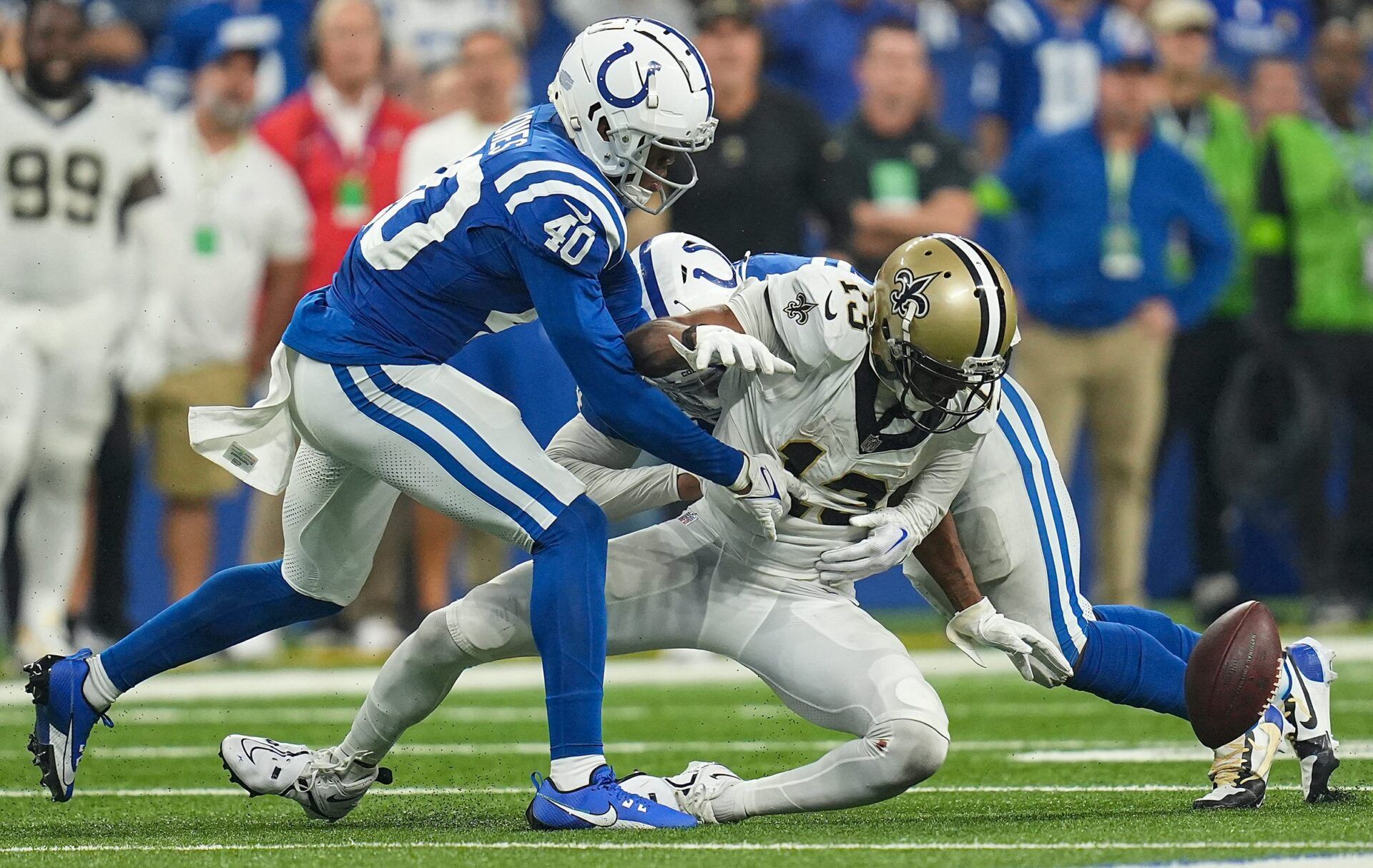 New Orleans Saints wide receiver Michael Thomas (13) is unable to receive the ball, under defensive pressure from Indianapolis Colts cornerback Jaylon Jones.